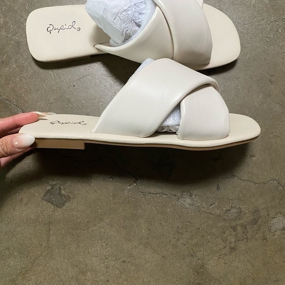 Criss cross flat sandals Ivory - Picture 8 of 8